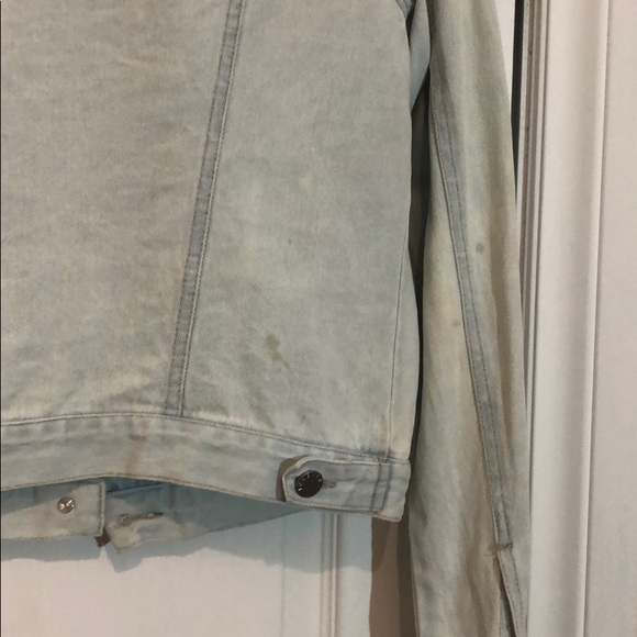 Light washed denim Jacket - Picture 5 of 6